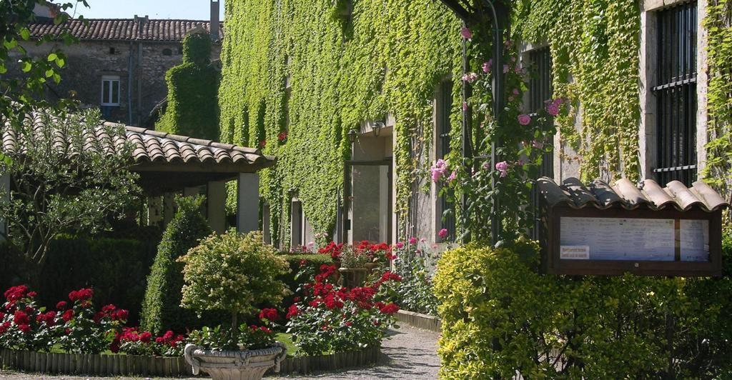 Logis Hotel Restaurant Les Norias Cazilhac  Buitenkant foto